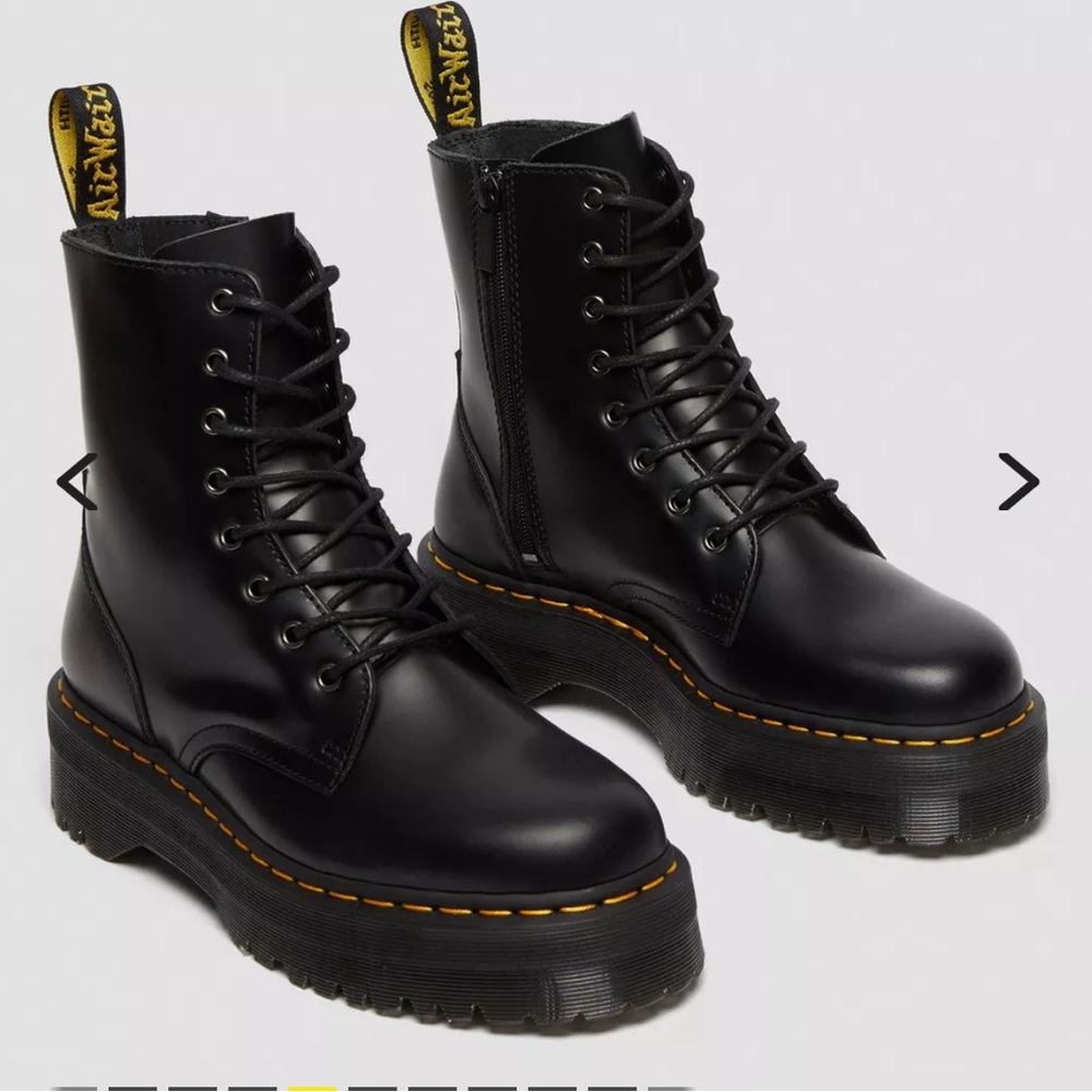Dr.Martens jadon boot smooth leather platforms